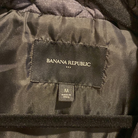 Banana Republic Puffer Medium Vest Dark Gray with speckled pattern - Picture 7 of 14